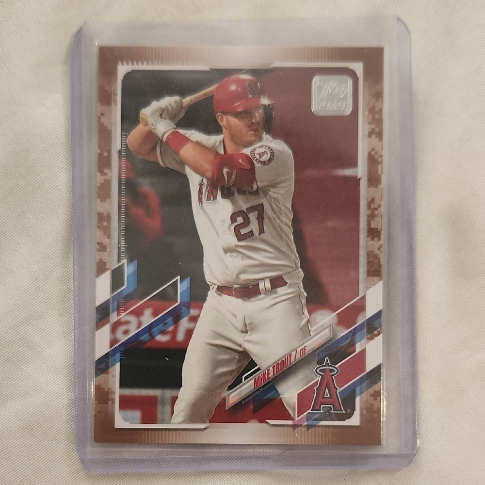 Topps 2021 Mike Trout Memorial Day Camo #22/25 Baseball Card